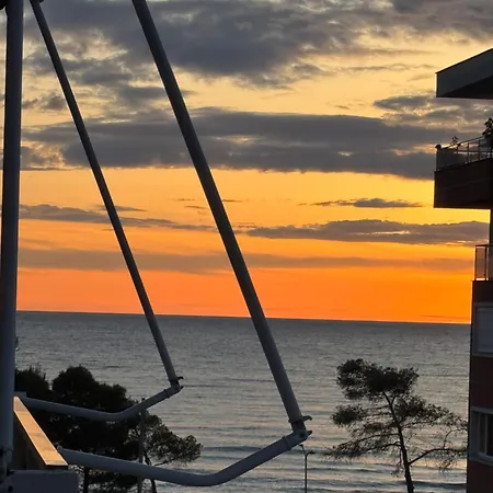 Sunset Serenity Apartment
